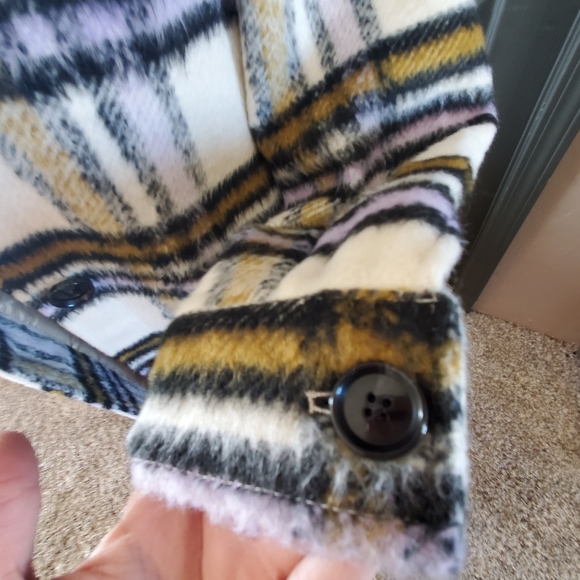 shacket - Picture 8 of 12